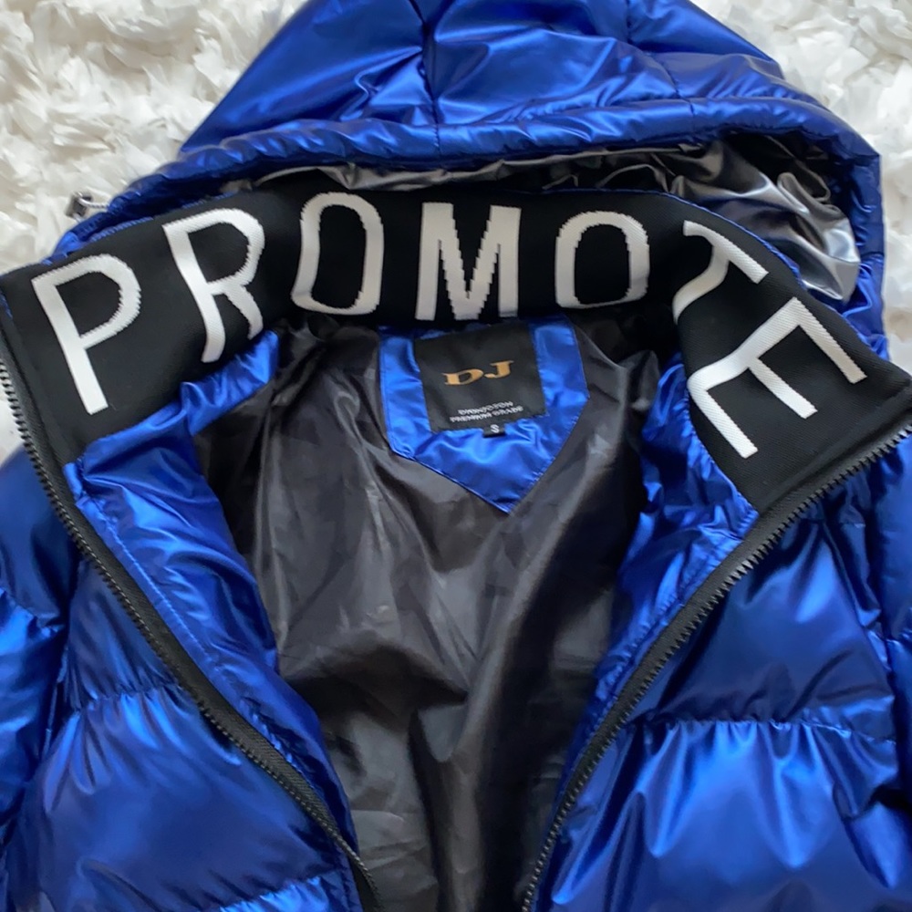 Jacket - Picture 2 of 6